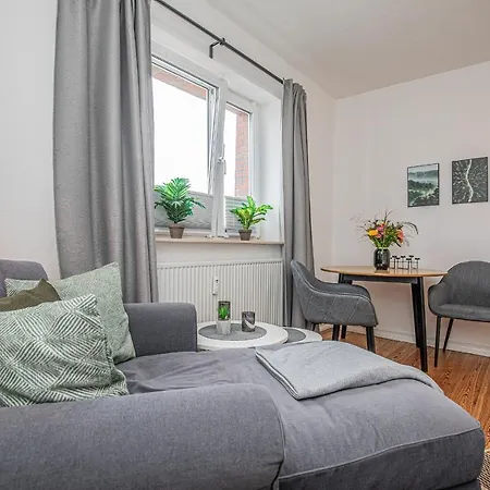 Fewo1846 - Kommood - Zentral Gelegenes Studio-apartment Mit Balkon Im Hochparterre *