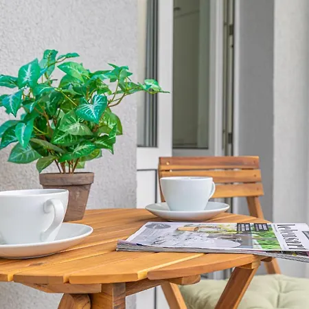 Fewo1846 - Kommood - Zentral Gelegenes Studio-apartment Mit Balkon Im Hochparterre Apartman Flensburg