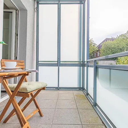 Fewo1846 - Kommood - Zentral Gelegenes Studio-apartment Mit Balkon Im Hochparterre Flensburg
