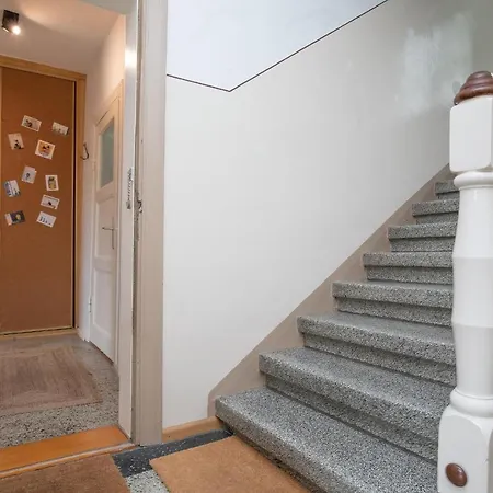Fewo1846 - Kommood - Zentral Gelegenes Studio-apartment Mit Balkon Im Hochparterre